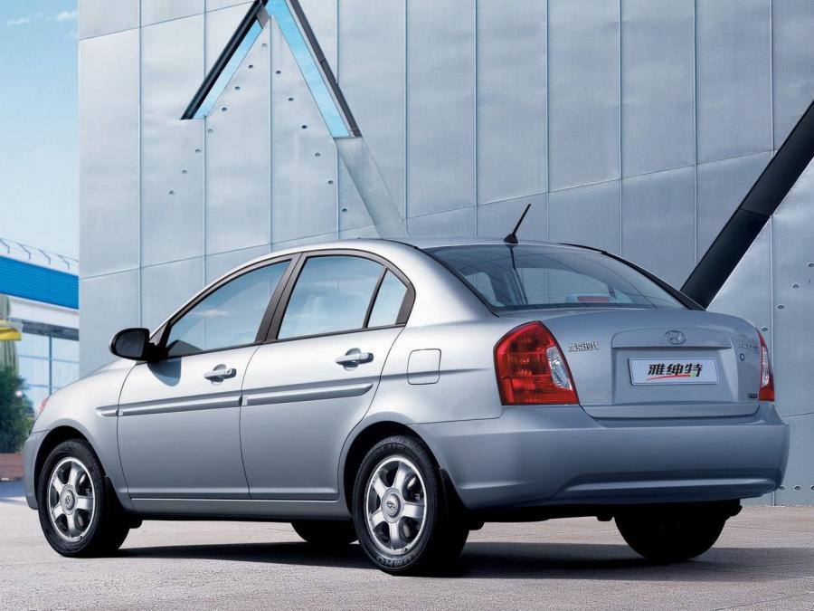  Hyundai Accent Sedan 2006 года  (фото 10 из 10)
